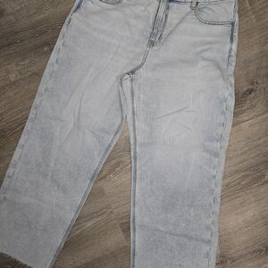 American Eagle Outfitters Women's Light Wash Relaxed Jeans